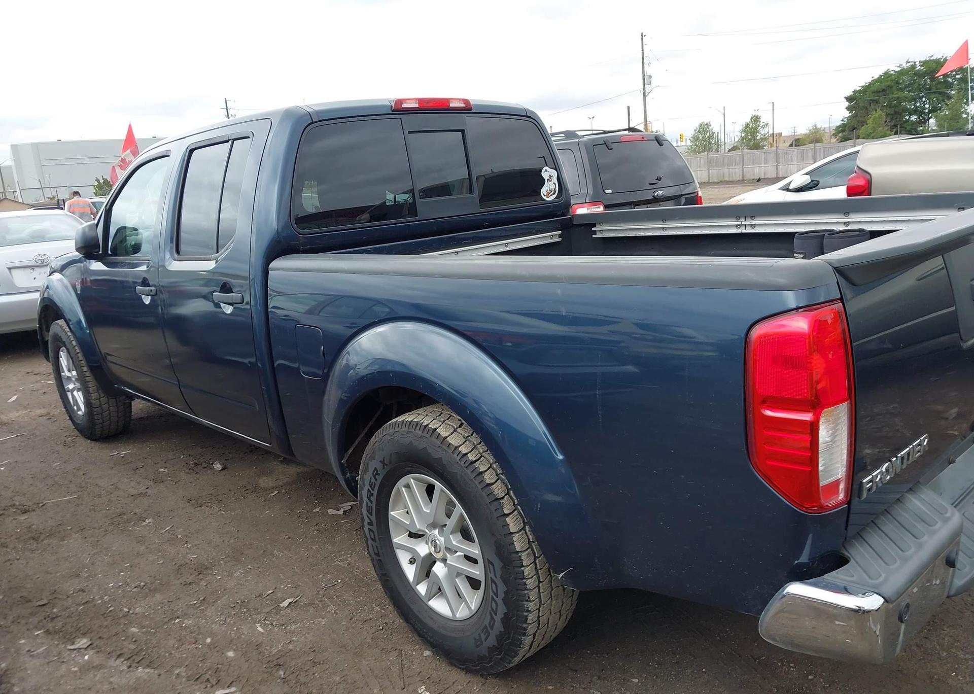 2016 NISSAN FRONTIER SV