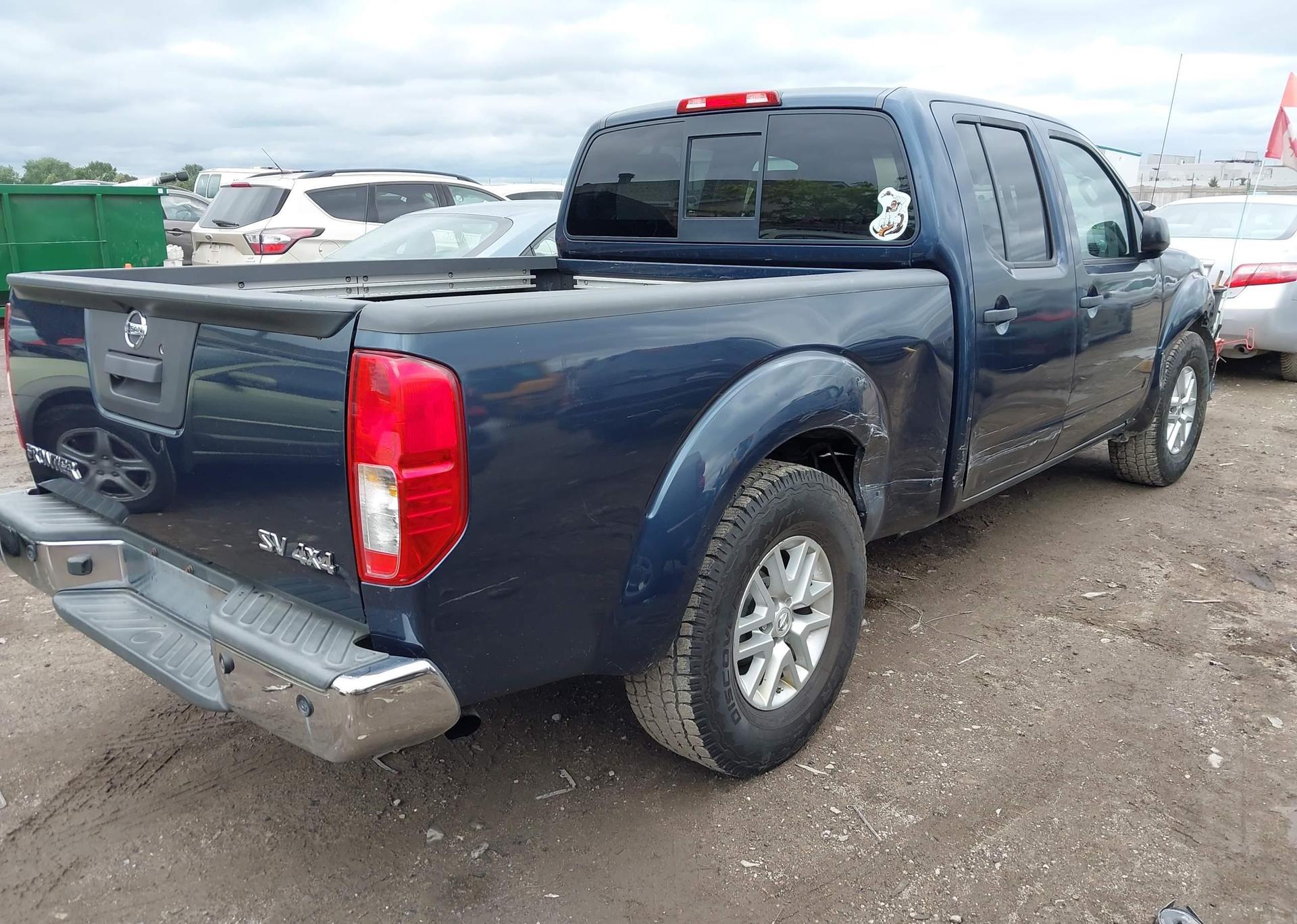 2016 NISSAN FRONTIER SV