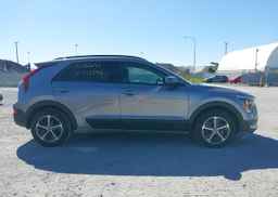2025 KIA NIRO EX