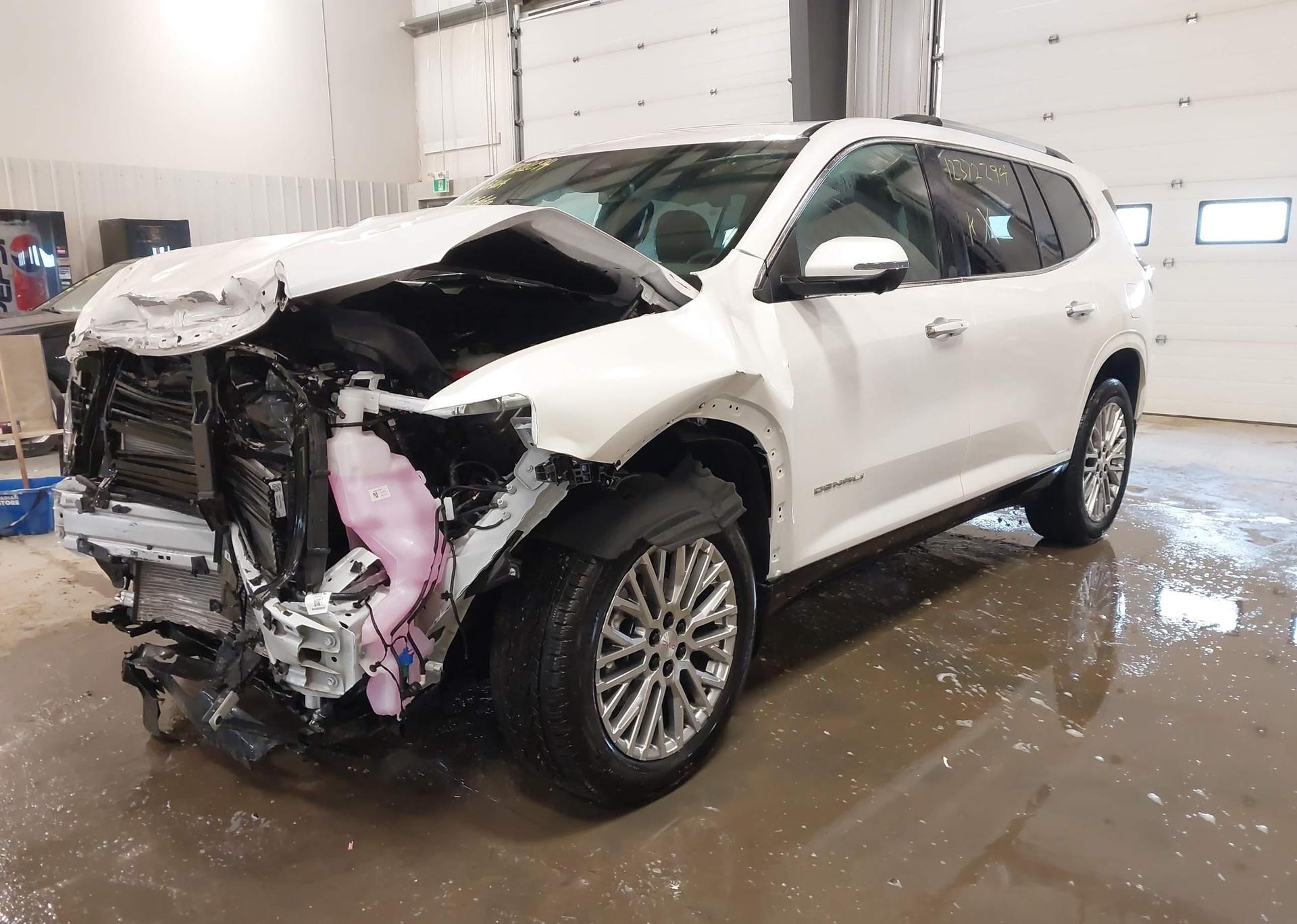 2025 GMC ACADIA DENALI