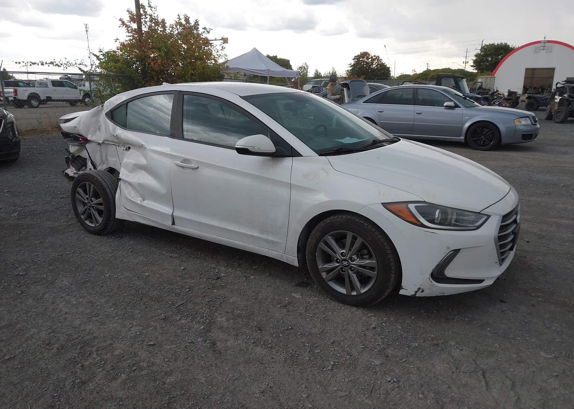2017 HYUNDAI ELANTRA SE