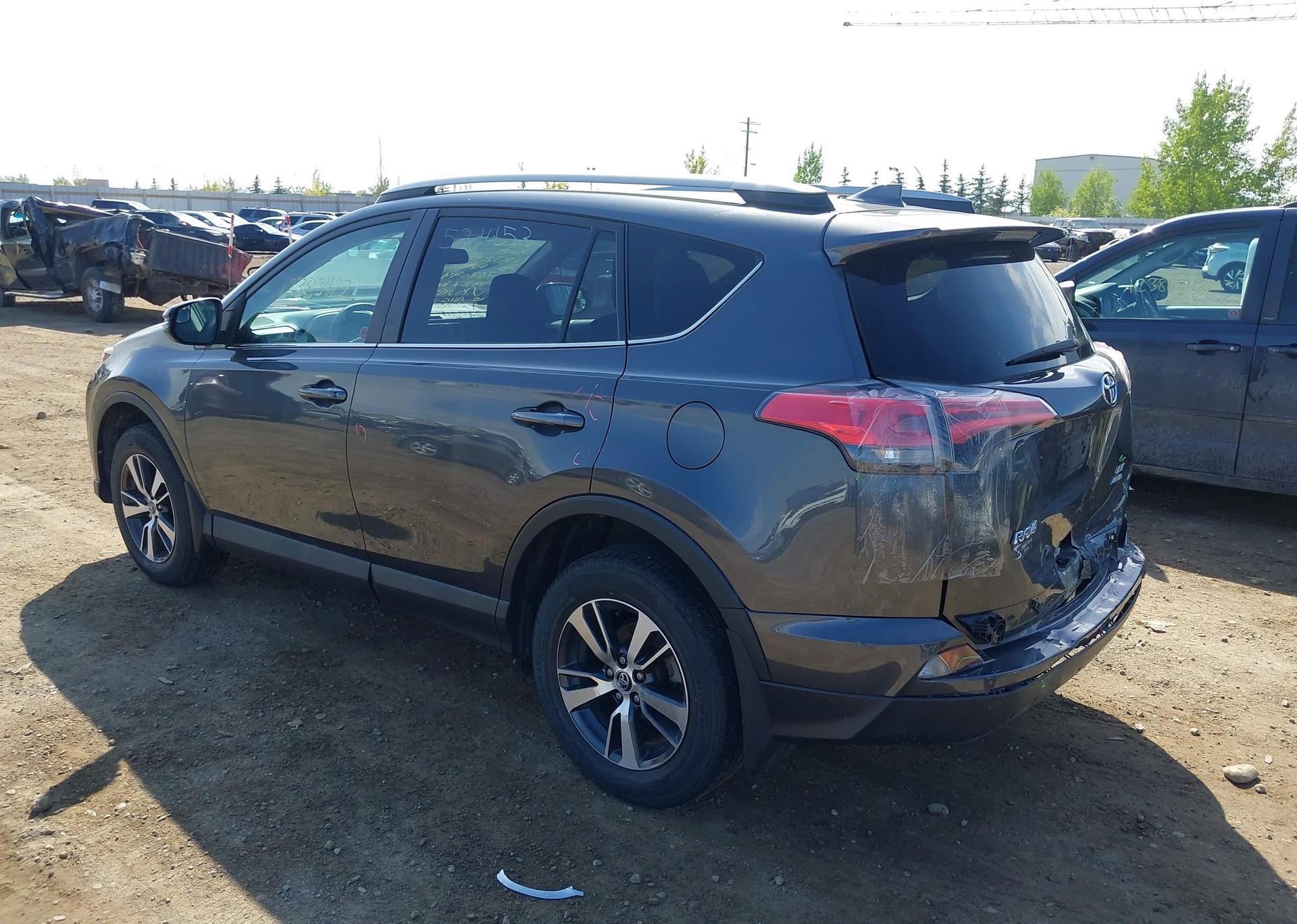 2018 TOYOTA RAV4 LE