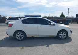 2011 MAZDA 3 I
