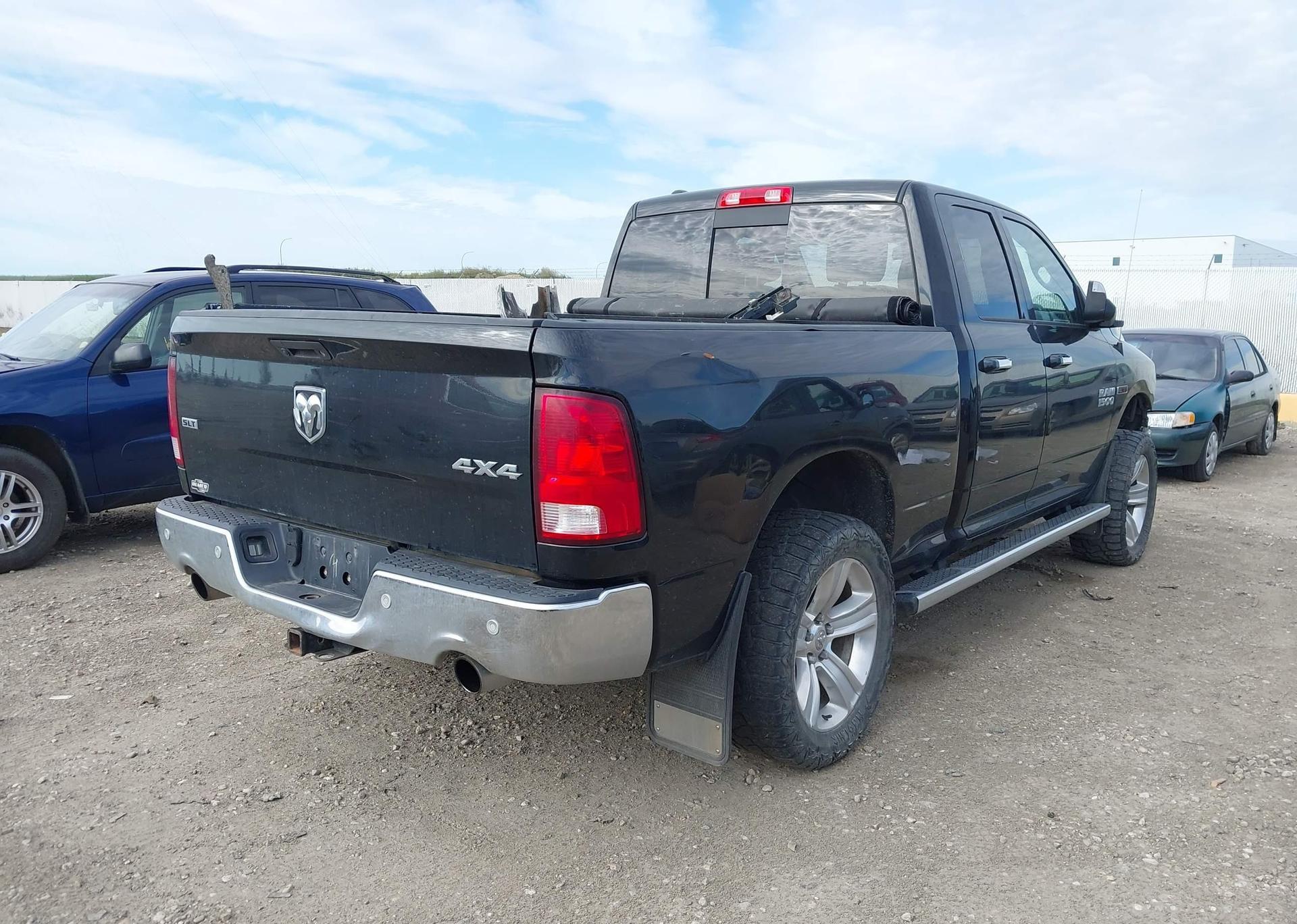 2015 RAM 1500 SLT