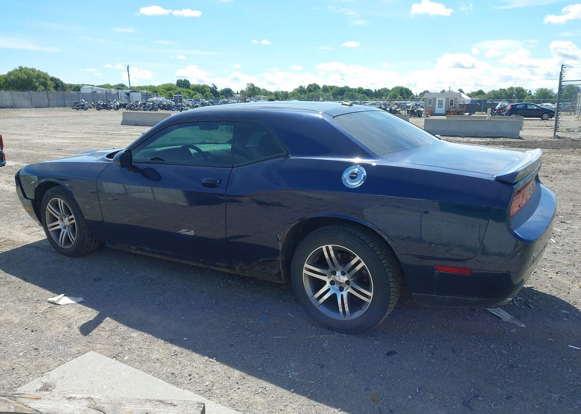 2013 DODGE CHALLENGER SXT