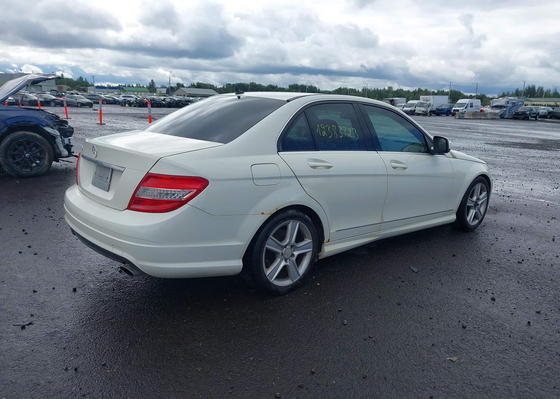 2009 MERCEDES-BENZ C 300