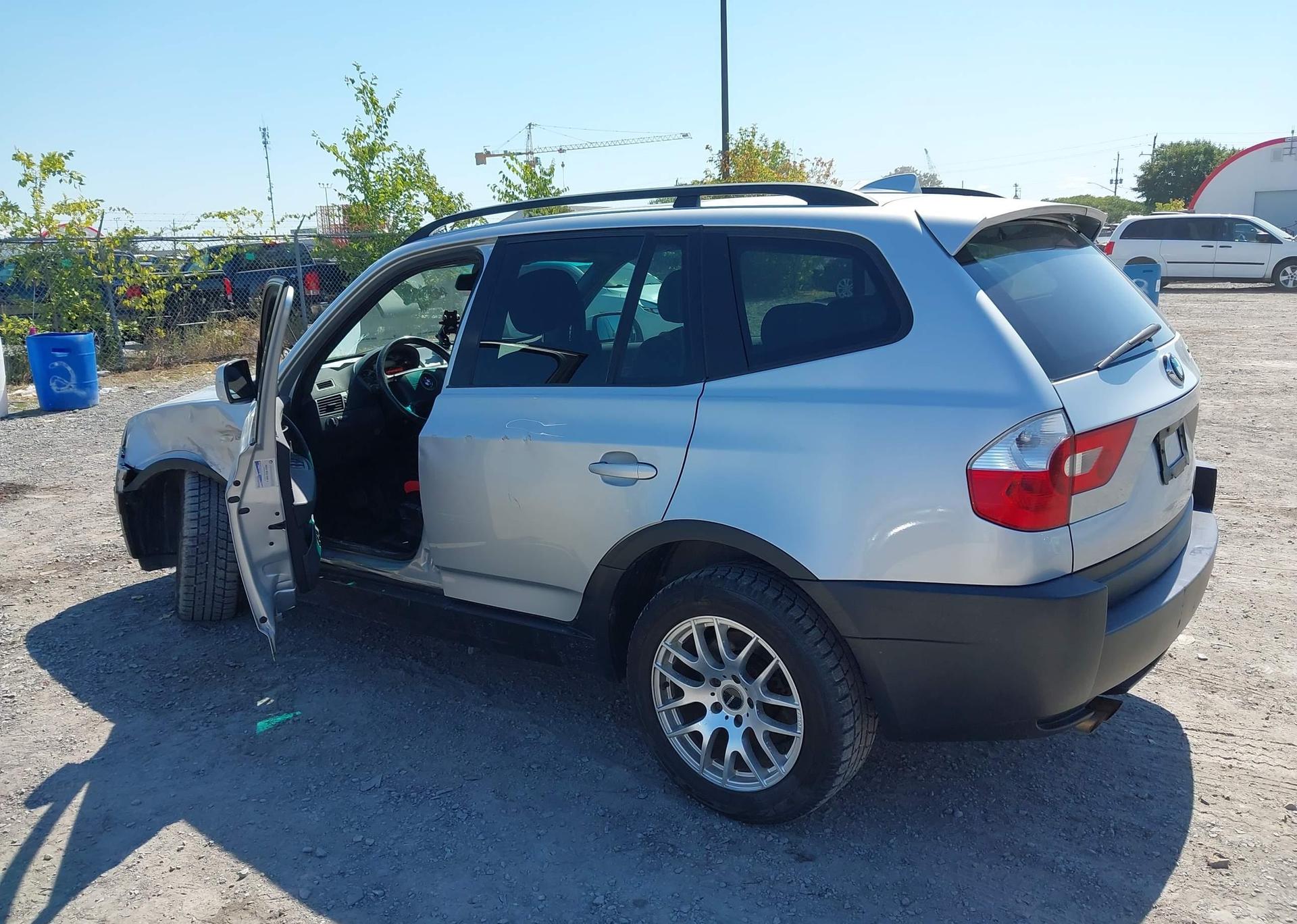 2004 BMW X3 2.5I