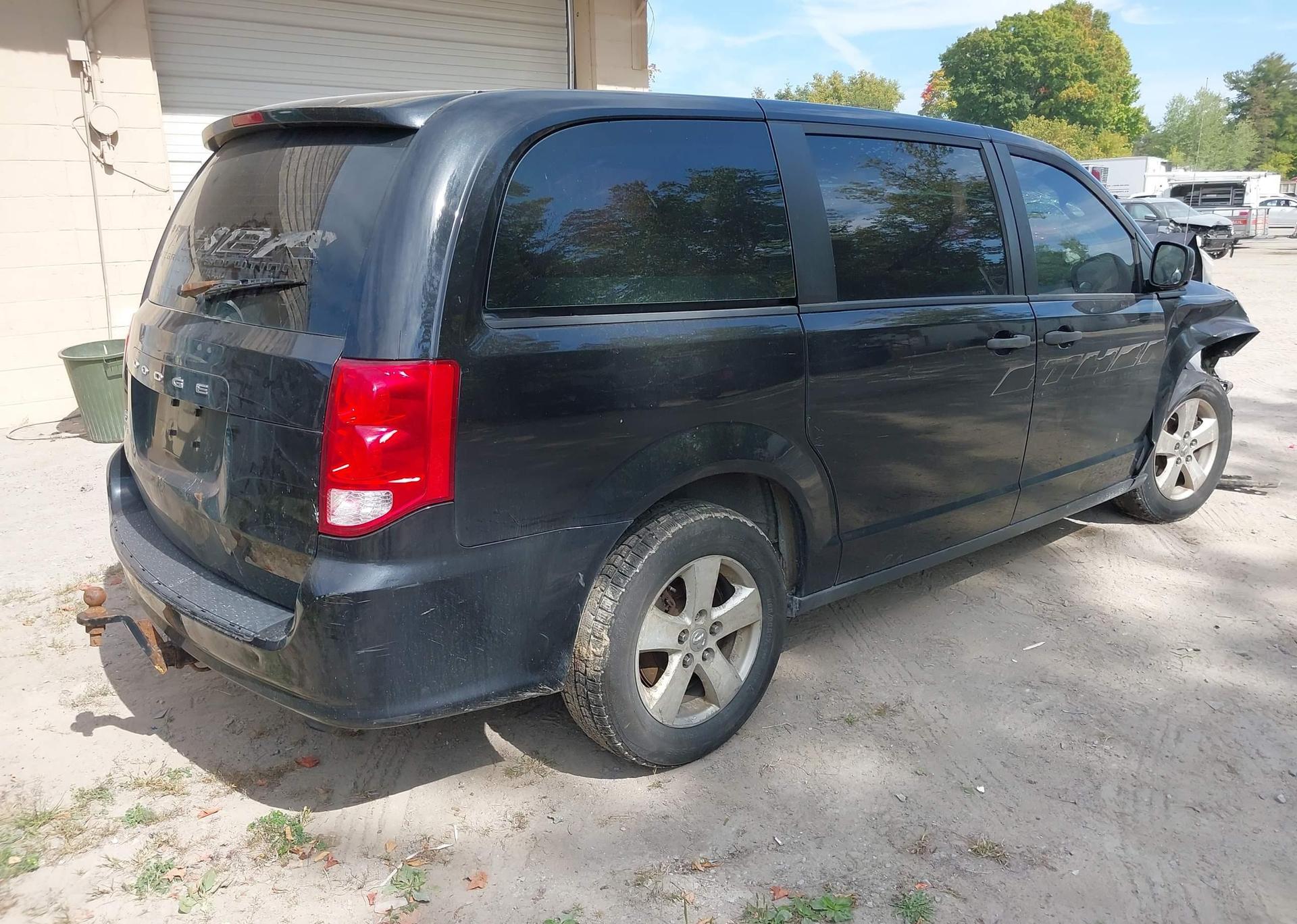 2017 DODGE GRAND CARAVAN SE