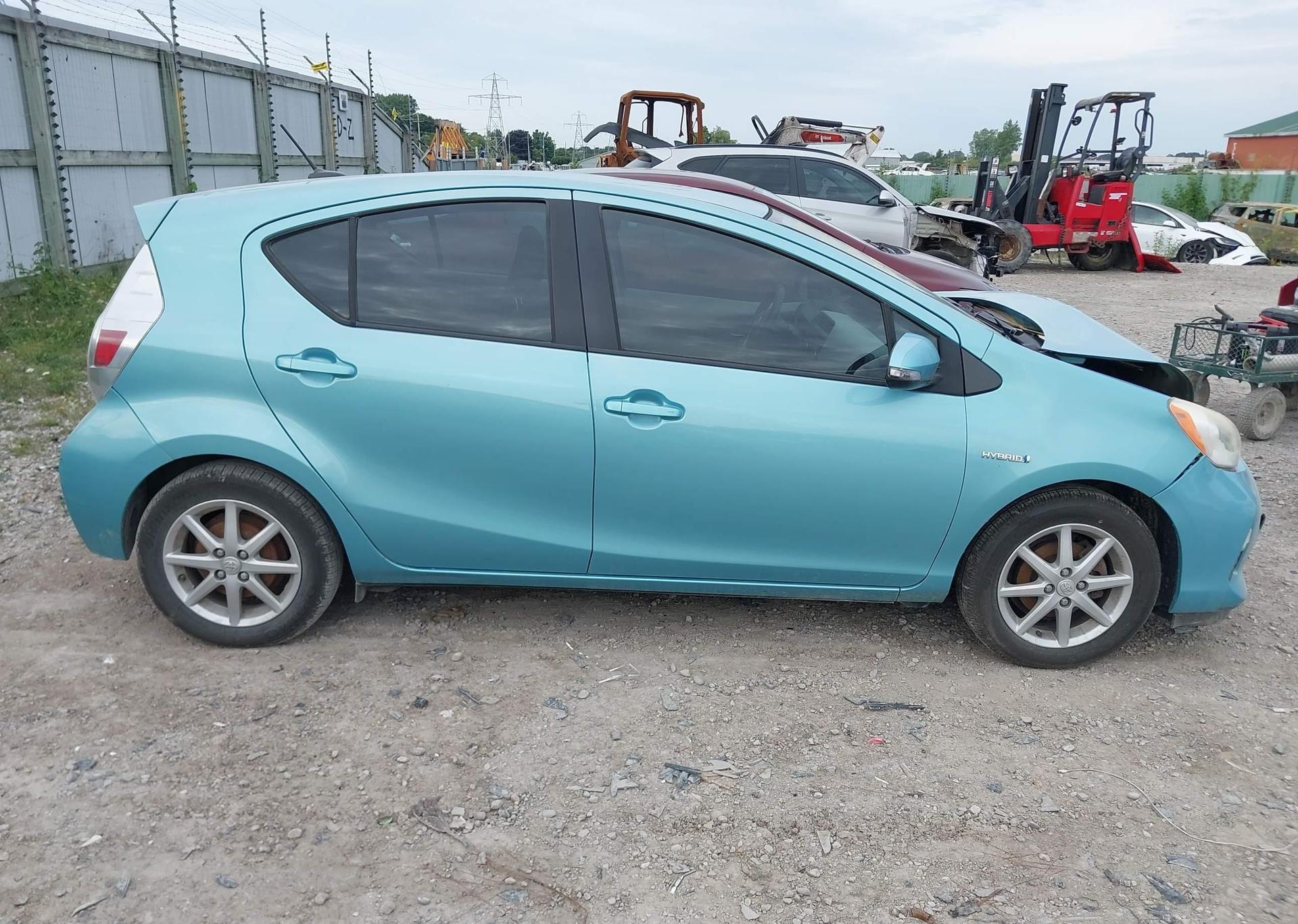 2012 TOYOTA Prius c