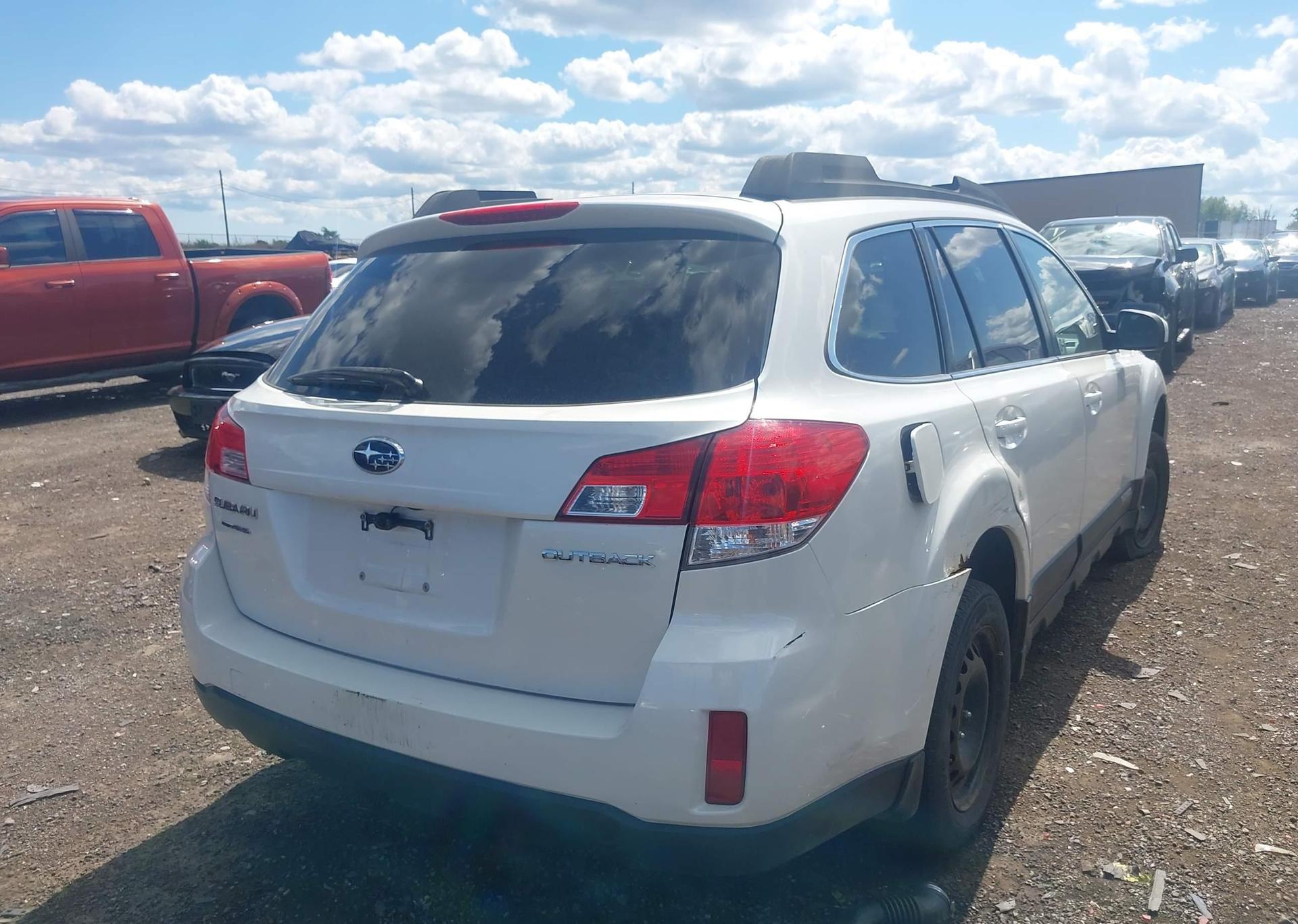 2012 SUBARU OUTBACK 2.5I LIMITED