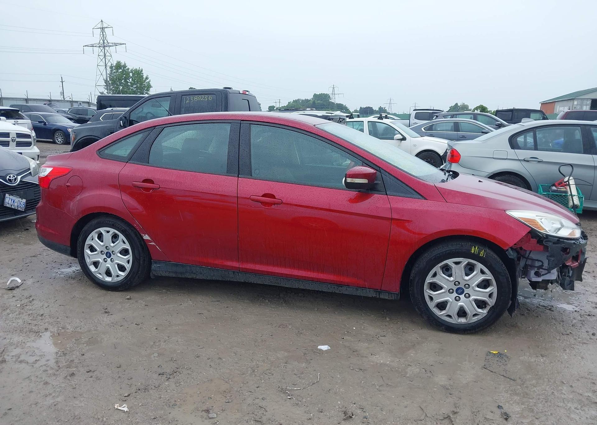 2013 FORD FOCUS SE