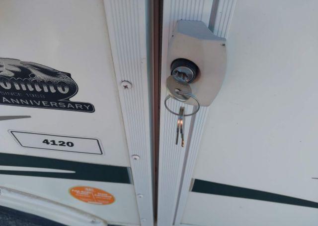 2009 PALOMINO Y4100