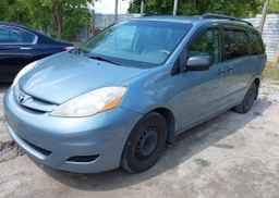 2007 TOYOTA SIENNA CE