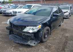 2014 TOYOTA CAMRY LE