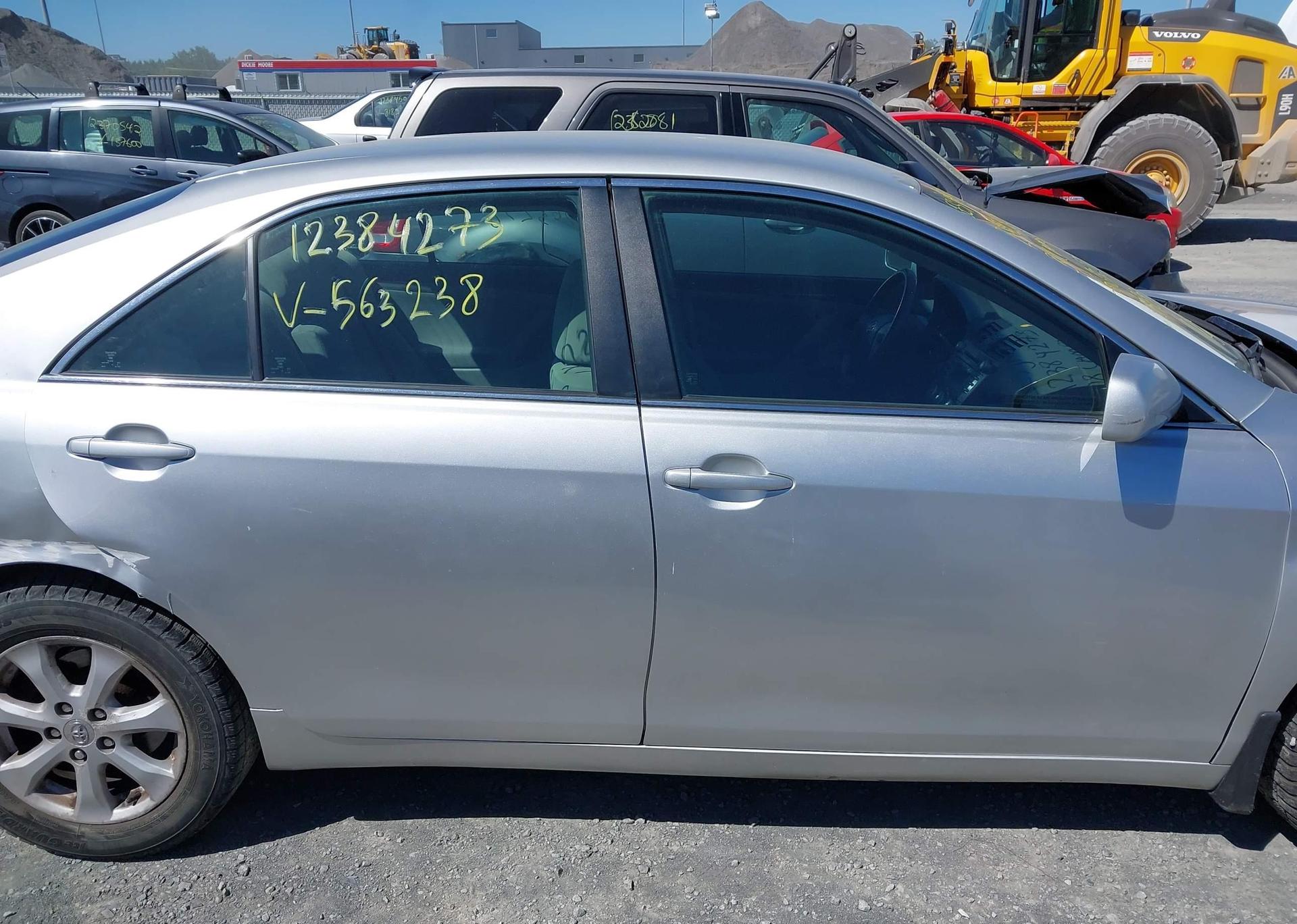 2008 TOYOTA CAMRY LE