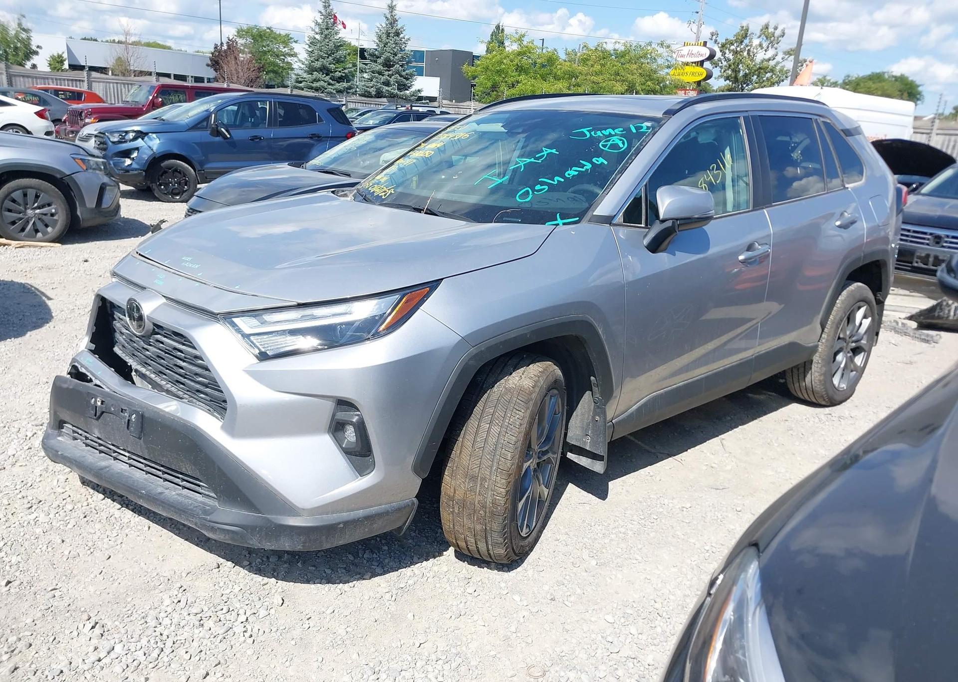 2023 TOYOTA RAV4 XLE