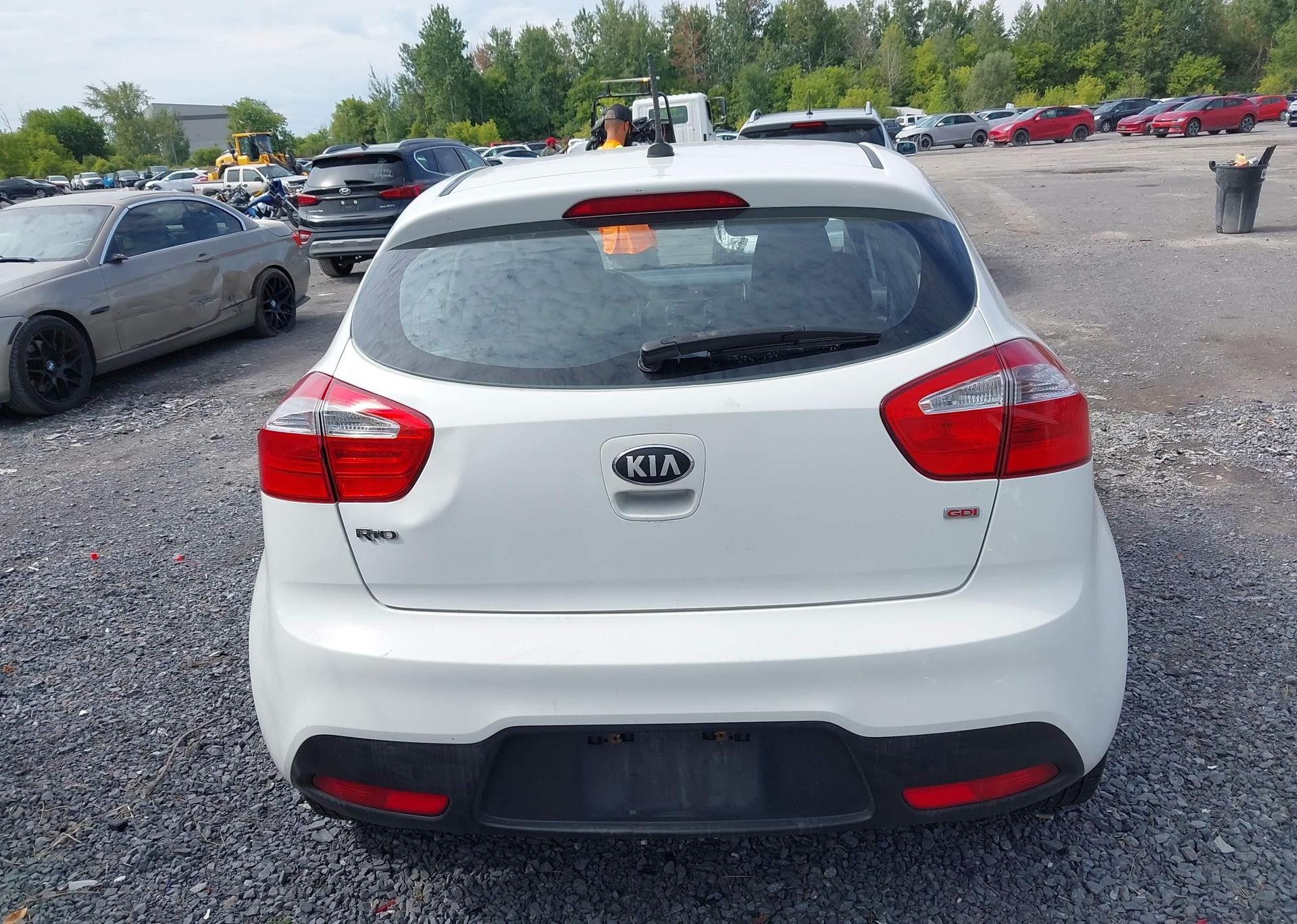 2013 KIA RIO