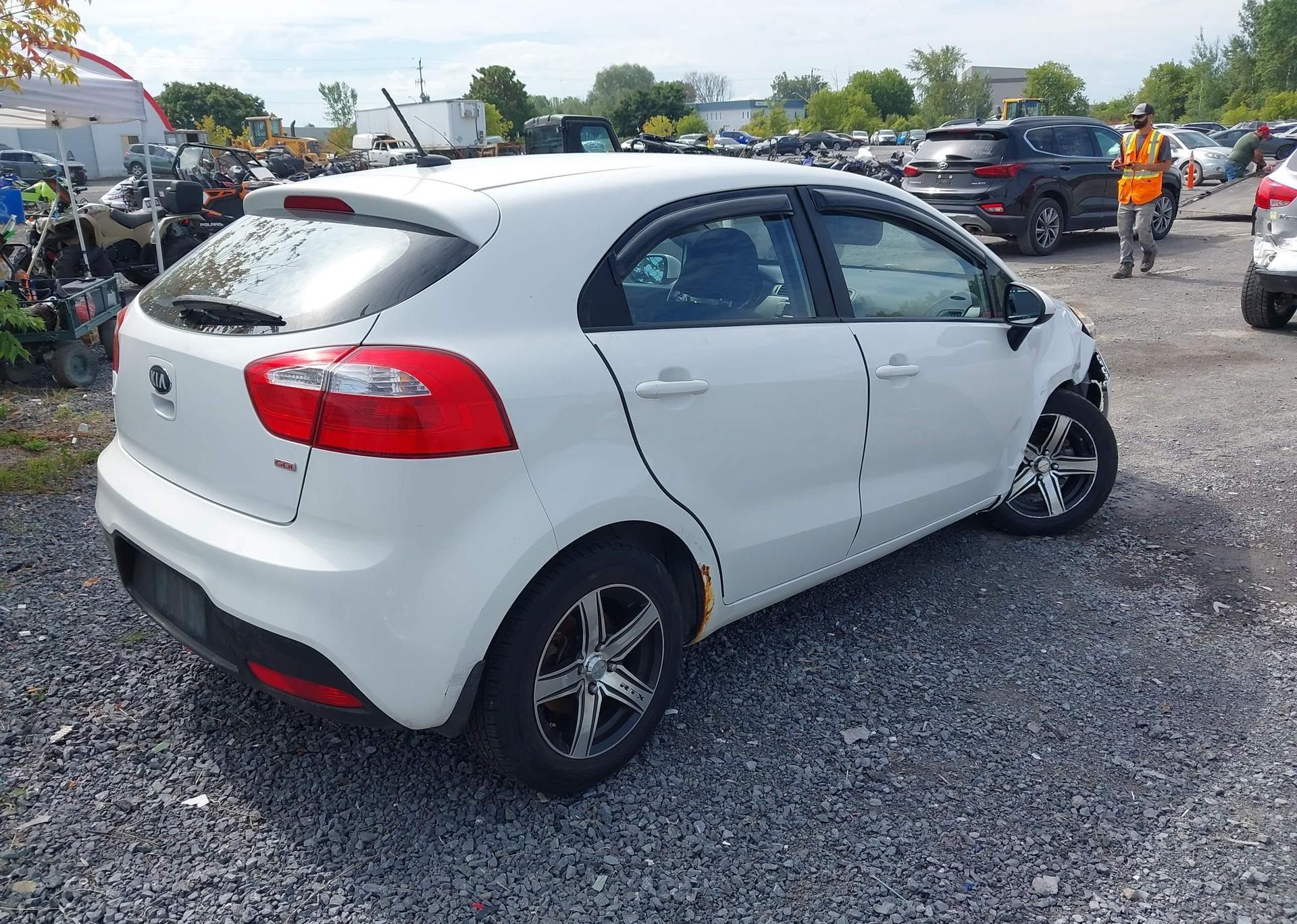 2013 KIA RIO