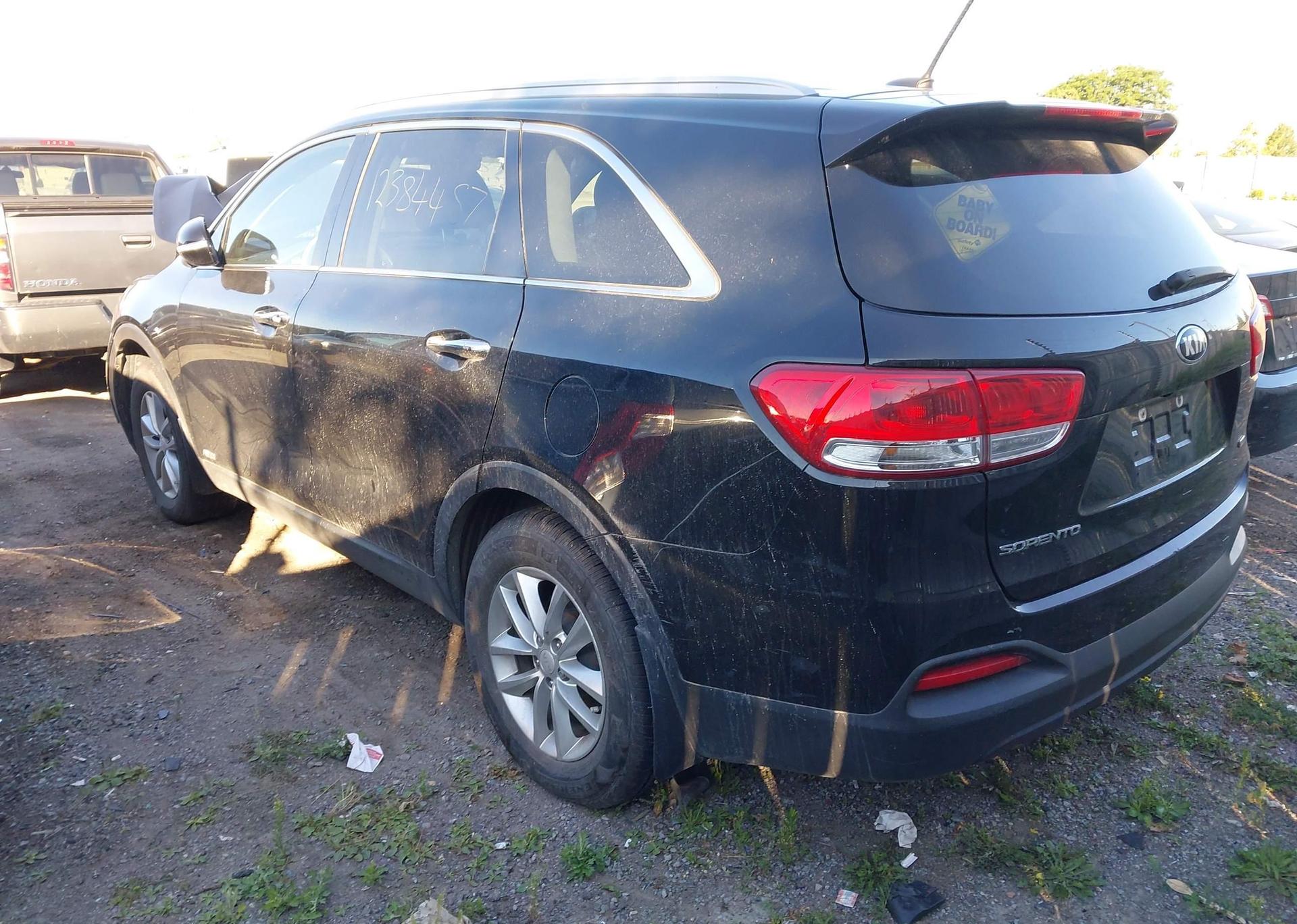 2018 KIA SORENTO LX