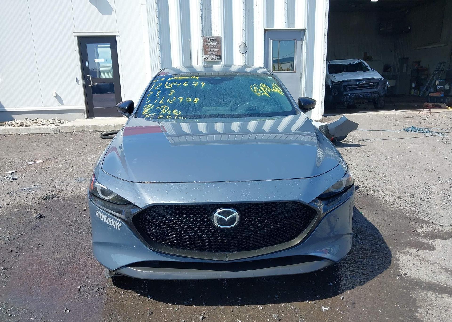 2023 MAZDA 3 PREMIUM