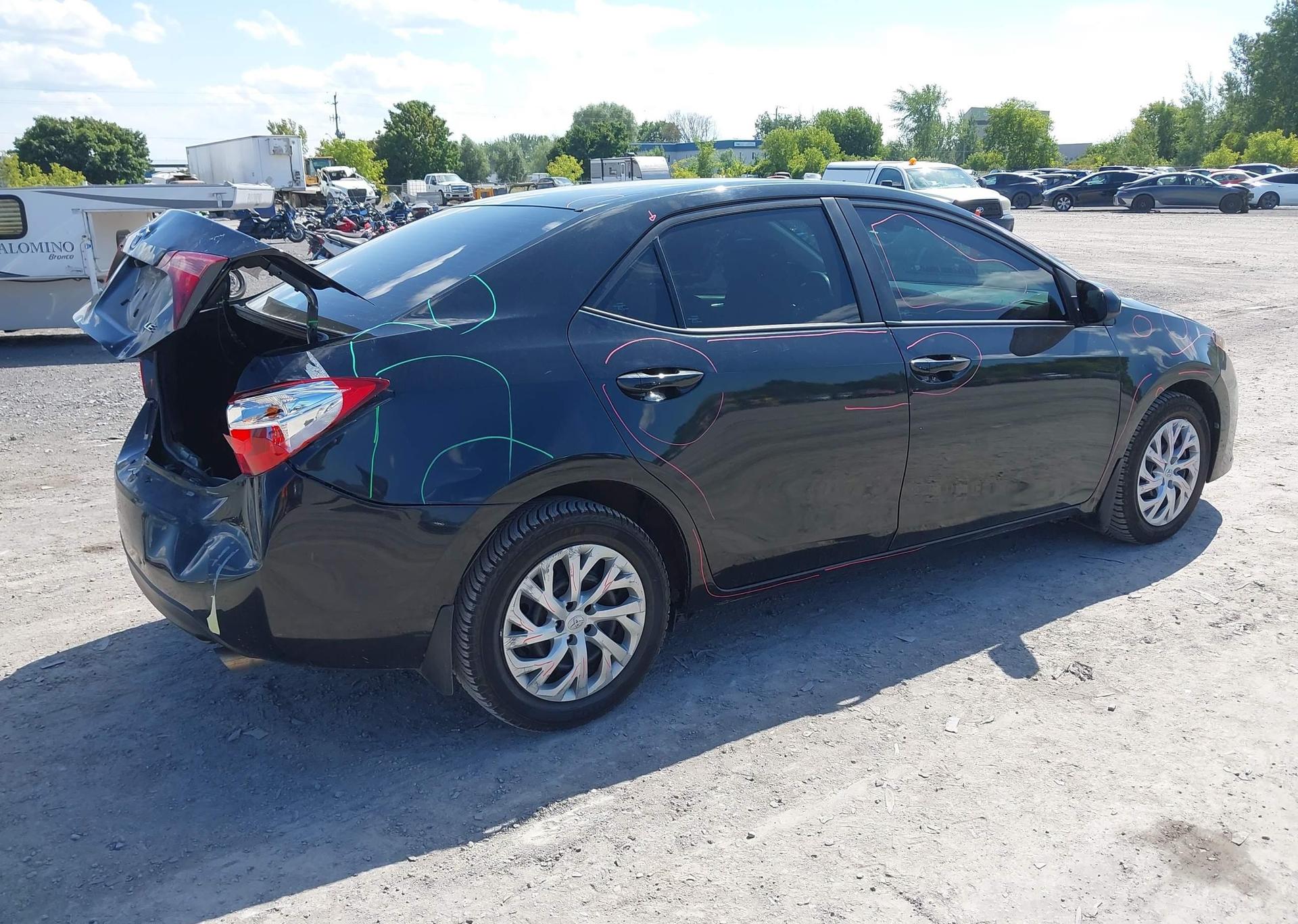 2019 TOYOTA COROLLA LE