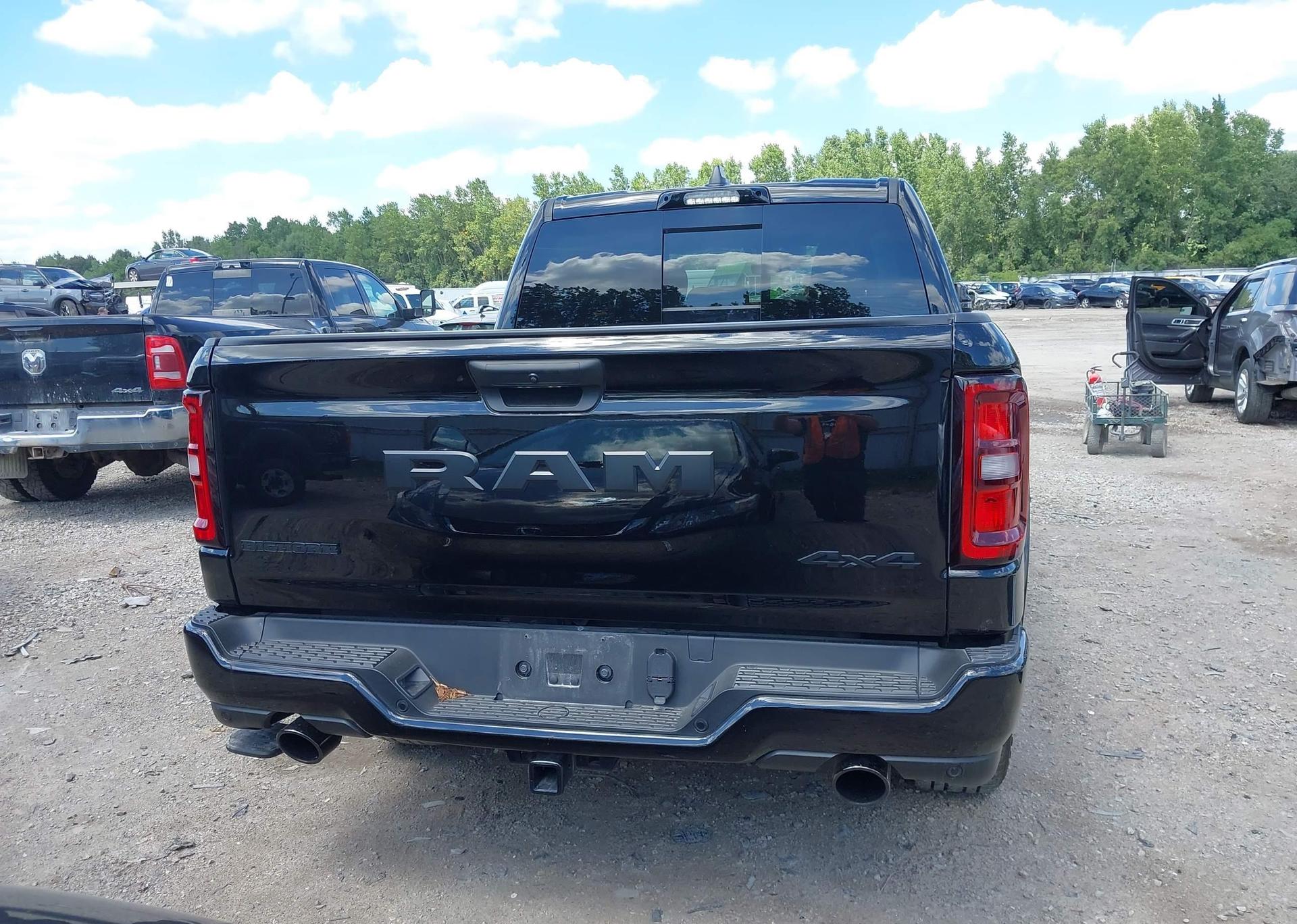 2025 RAM 1500 BIG HORN