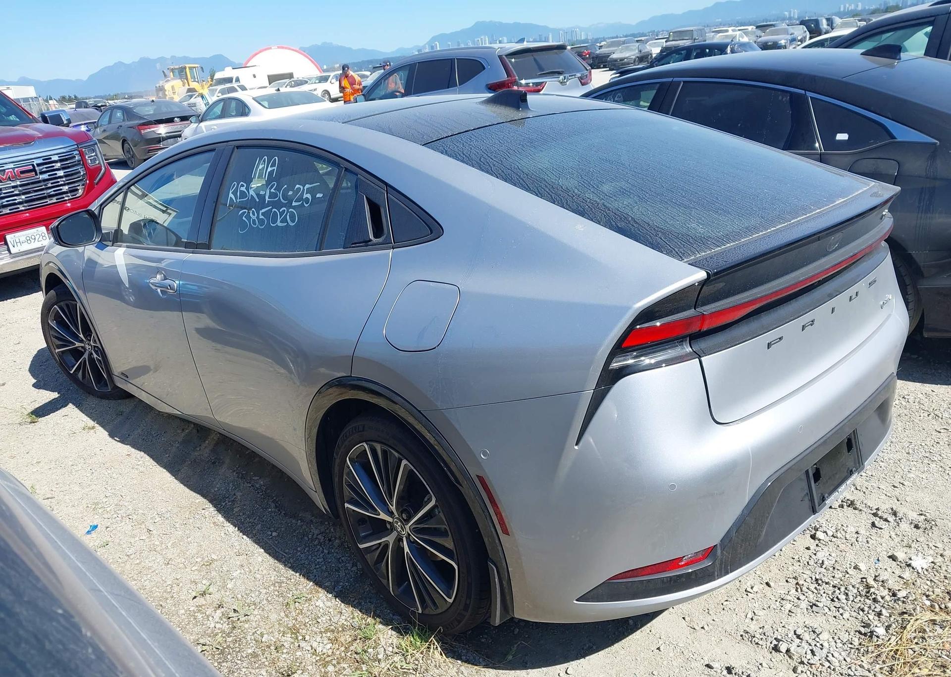 2024 TOYOTA PRIUS LE