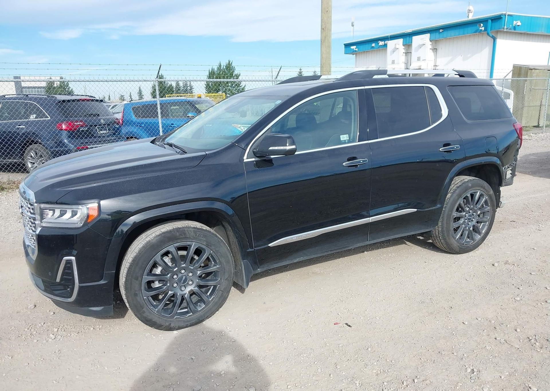2022 GMC ACADIA DENALI