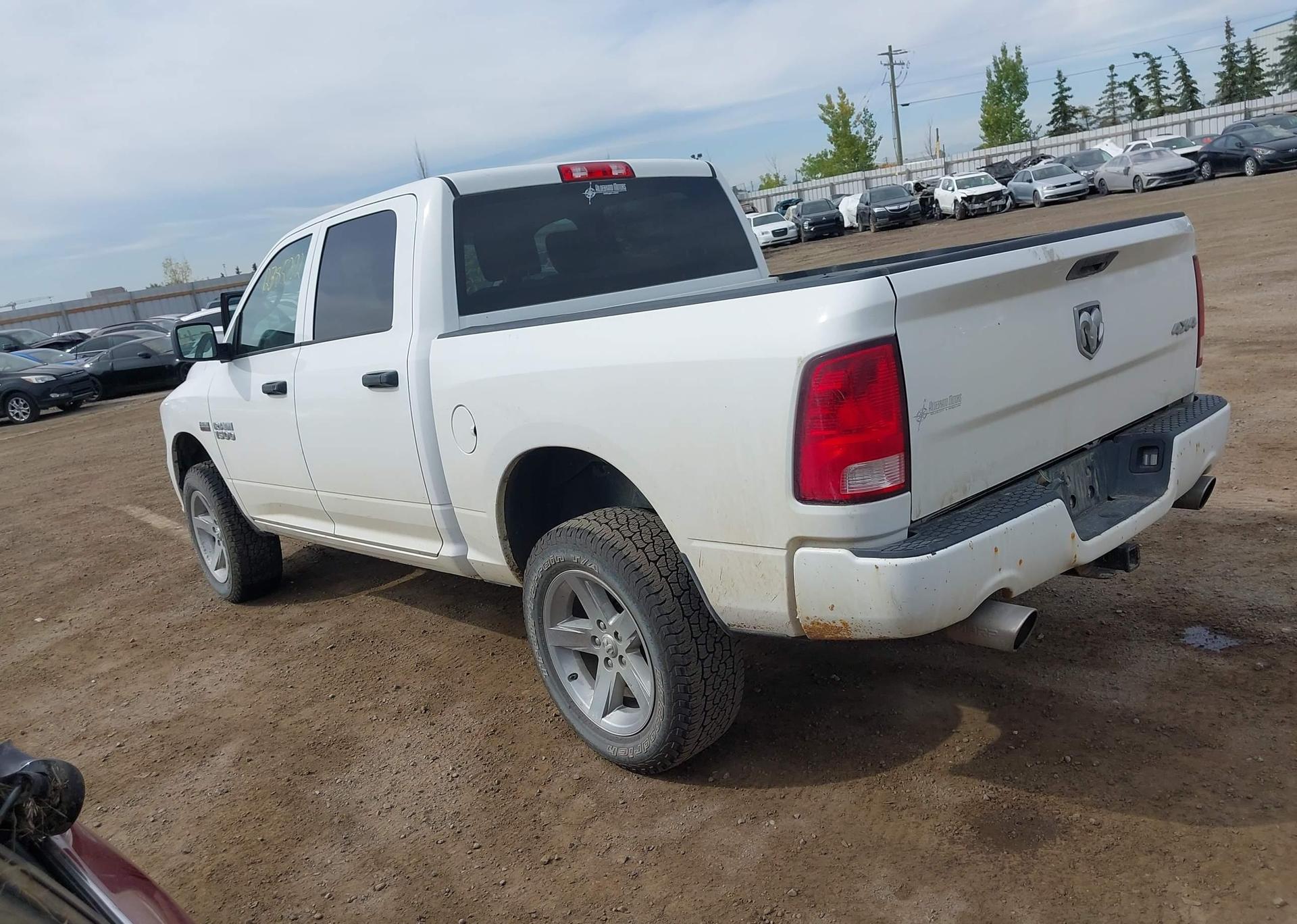 2017 RAM 1500 ST