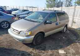 1998 TOYOTA SIENNA LE