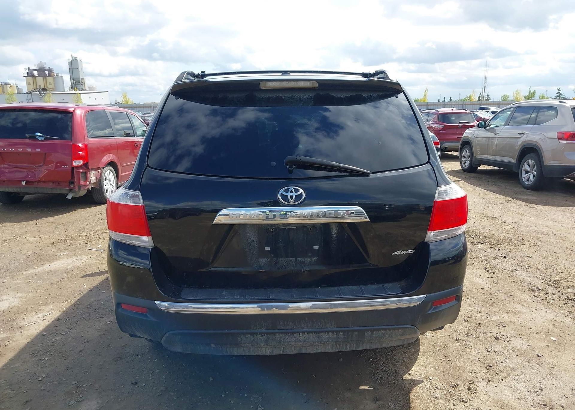2013 TOYOTA HIGHLANDER V6