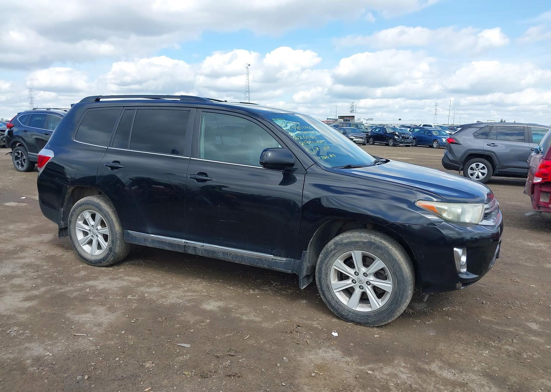 2013 TOYOTA HIGHLANDER V6