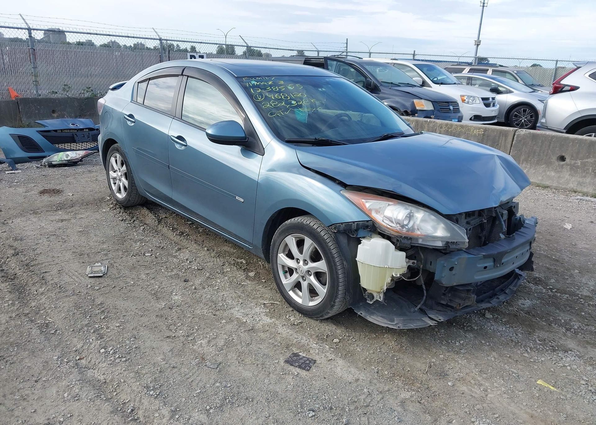 2011 MAZDA 3 I