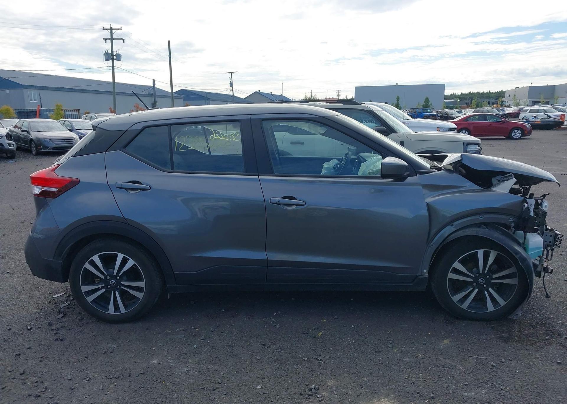 2020 NISSAN KICKS