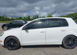 2013 VOLKSWAGEN GOLF