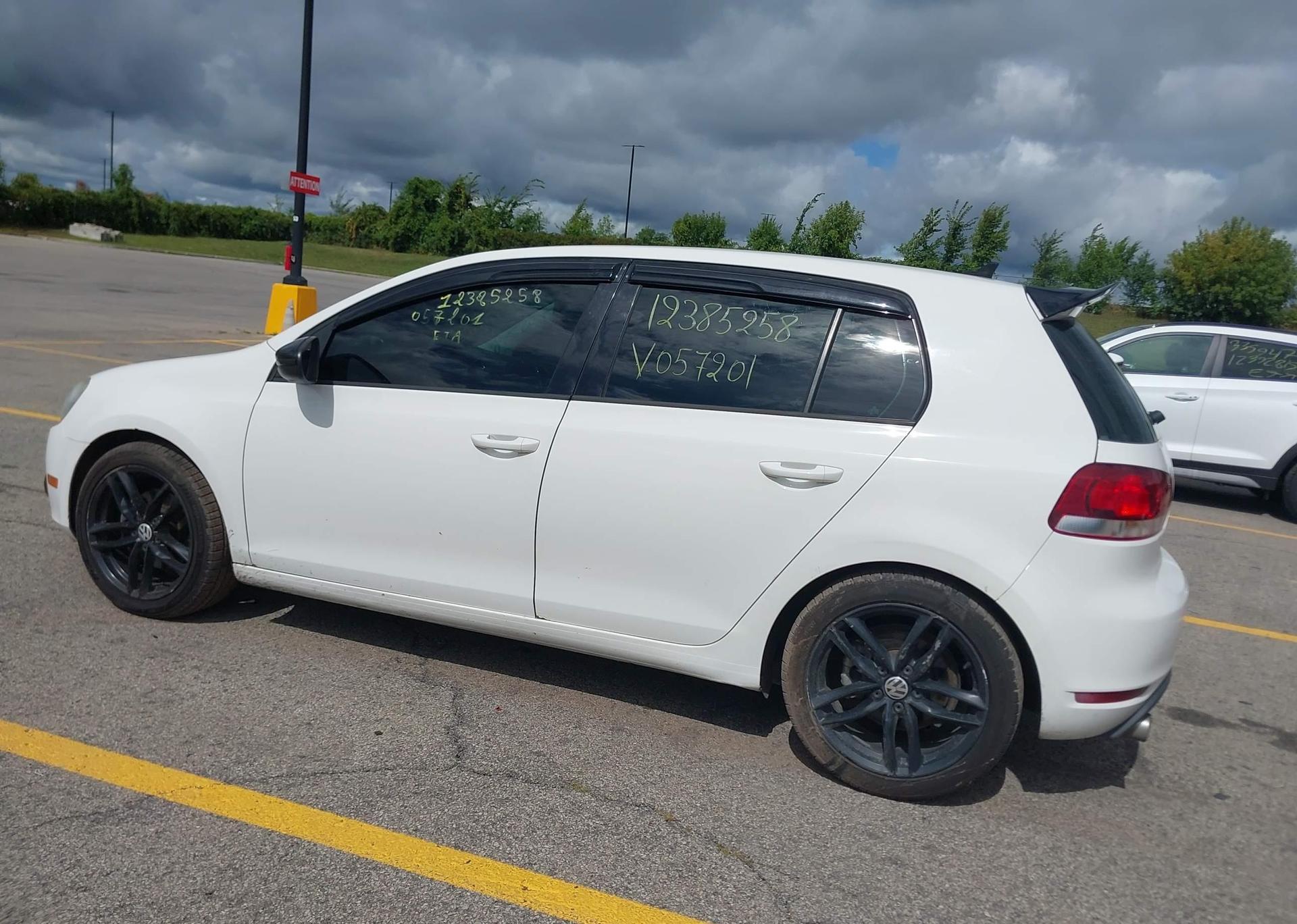 2013 VOLKSWAGEN GOLF