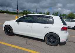 2013 VOLKSWAGEN GOLF
