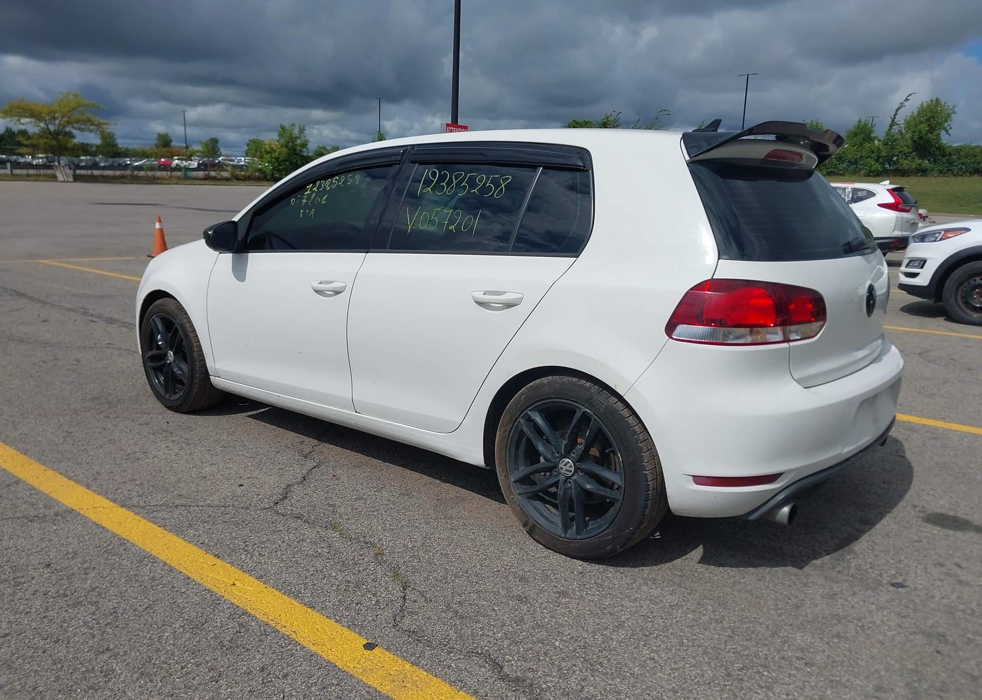 2013 VOLKSWAGEN GOLF