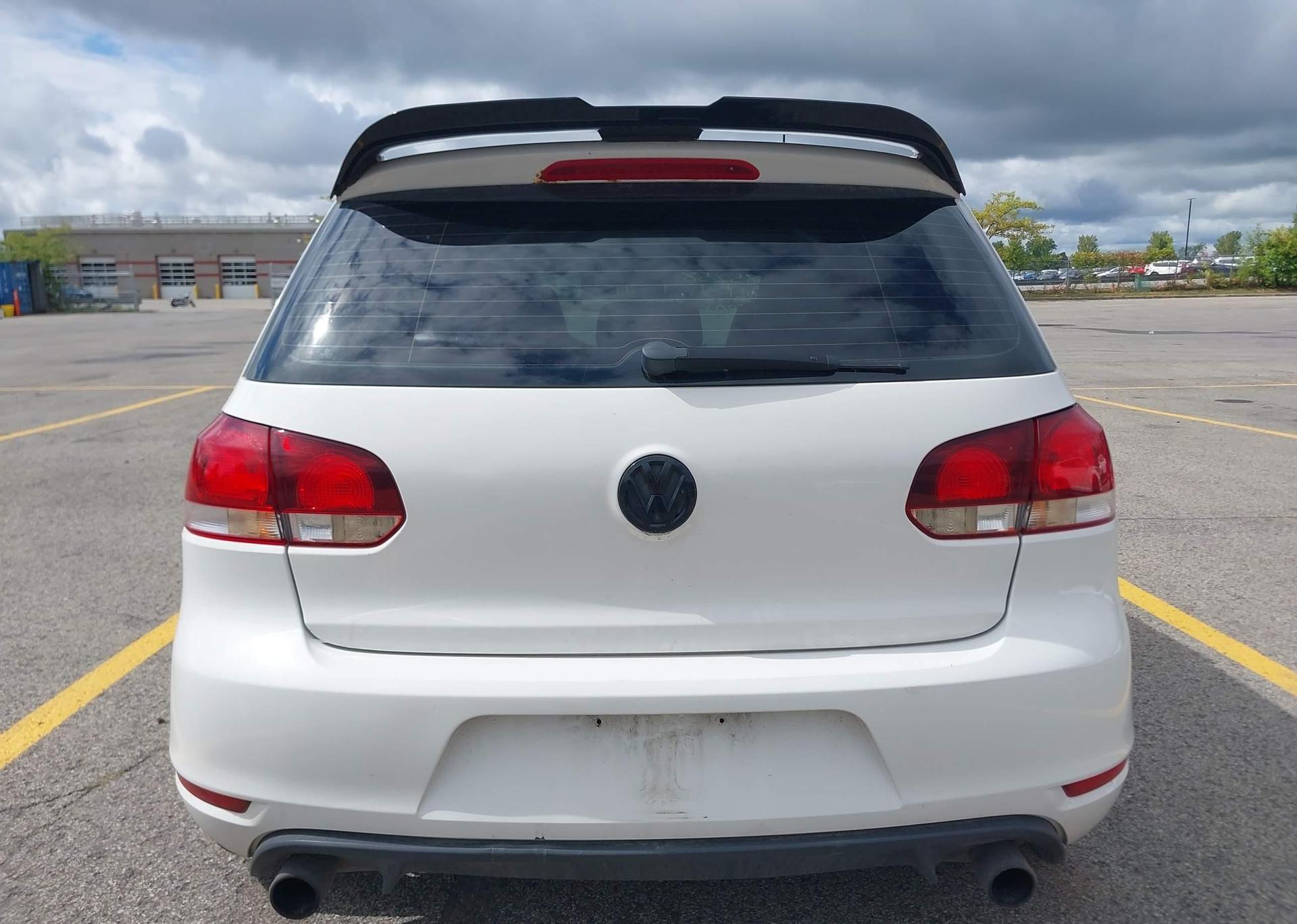2013 VOLKSWAGEN GOLF