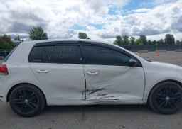 2013 VOLKSWAGEN GOLF