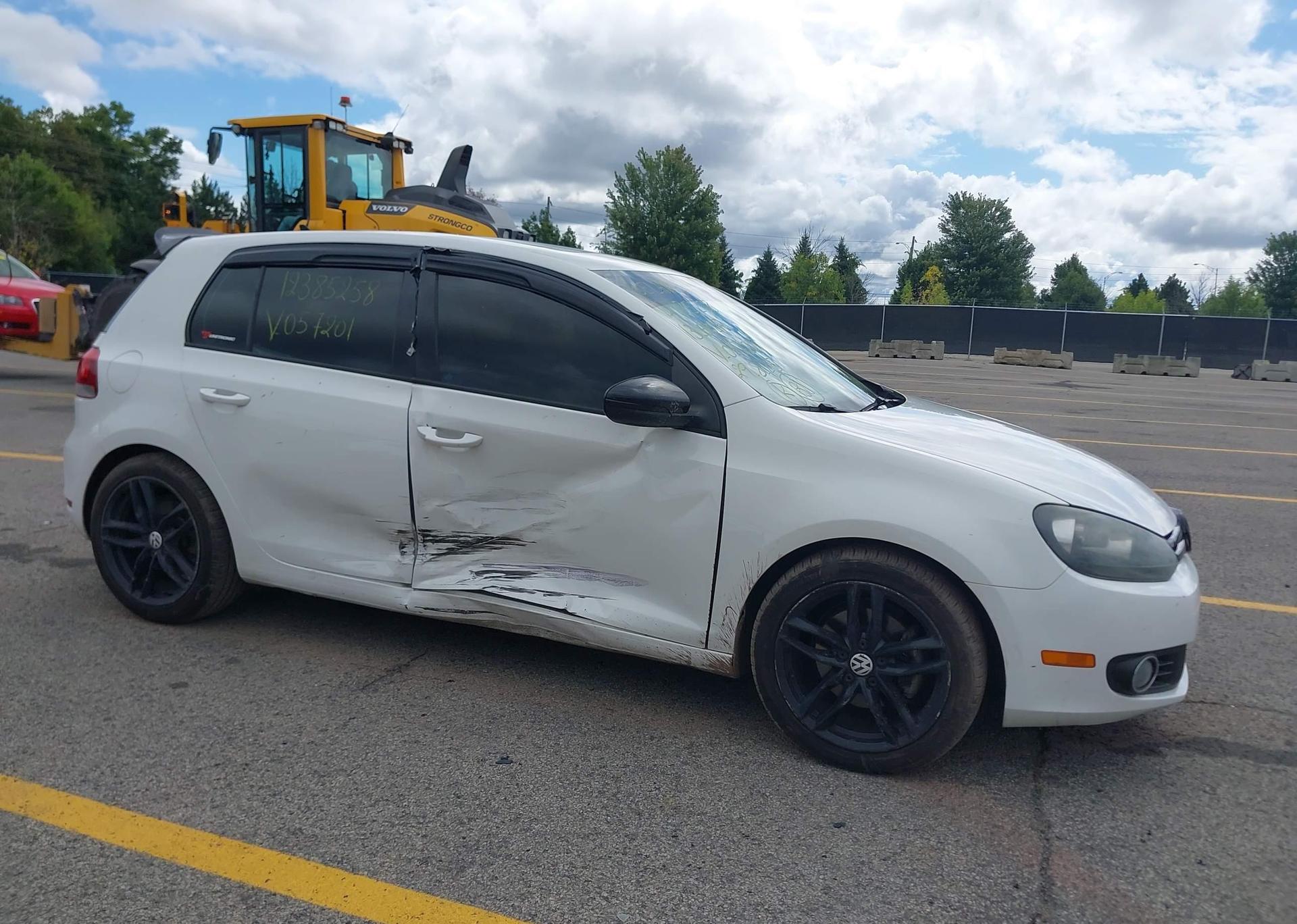 2013 VOLKSWAGEN GOLF