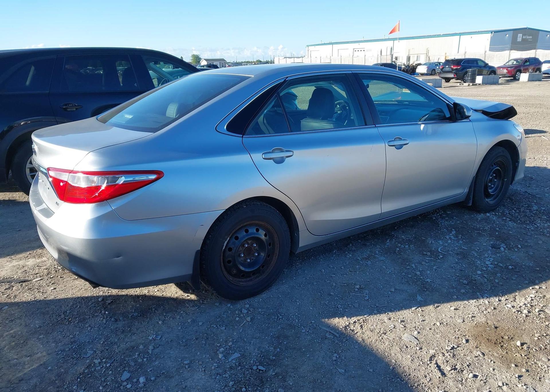 2017 TOYOTA CAMRY LE