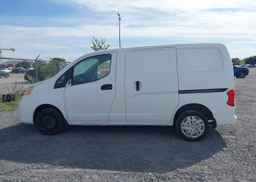 2018 NISSAN NV200
