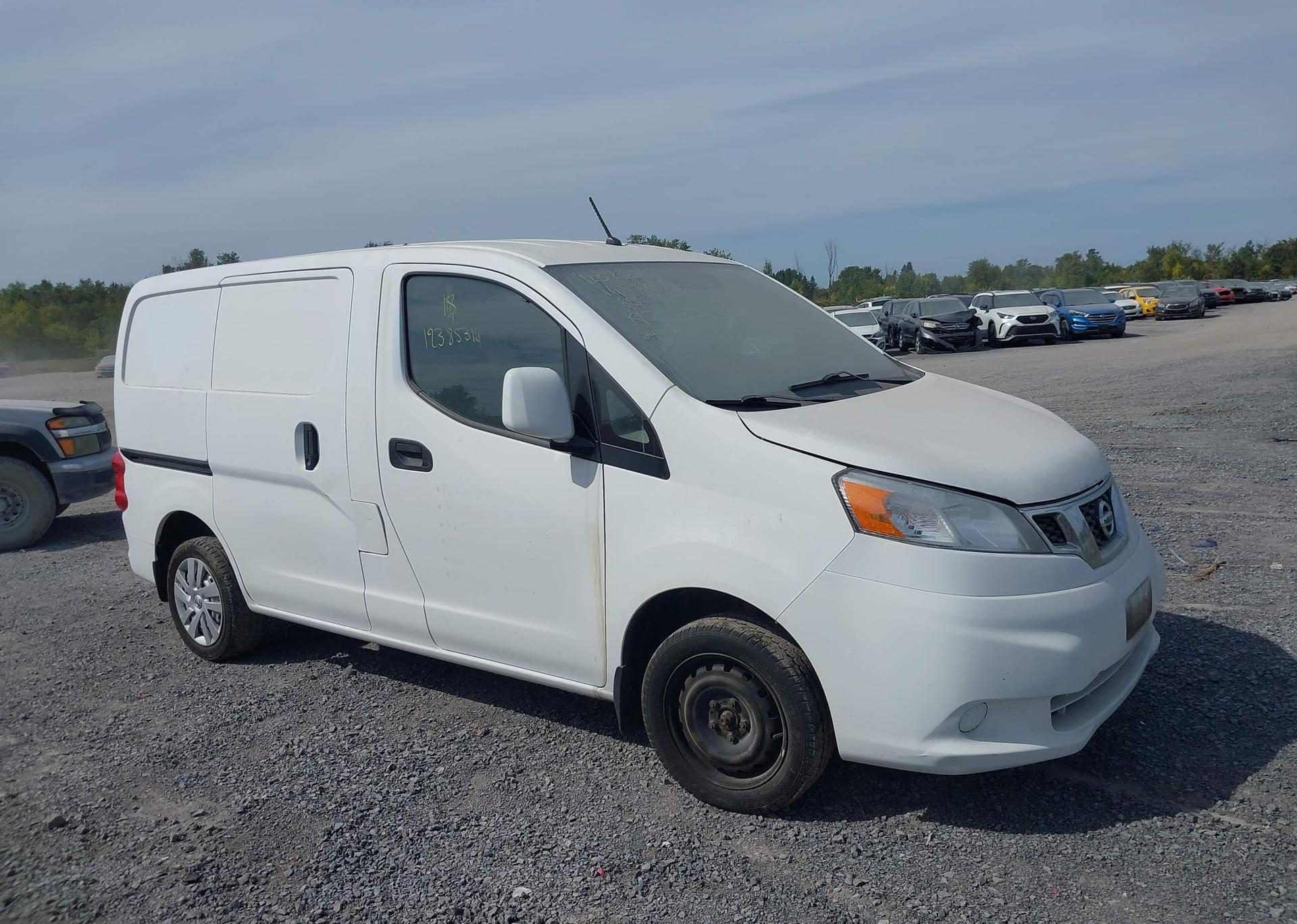 2018 NISSAN NV200