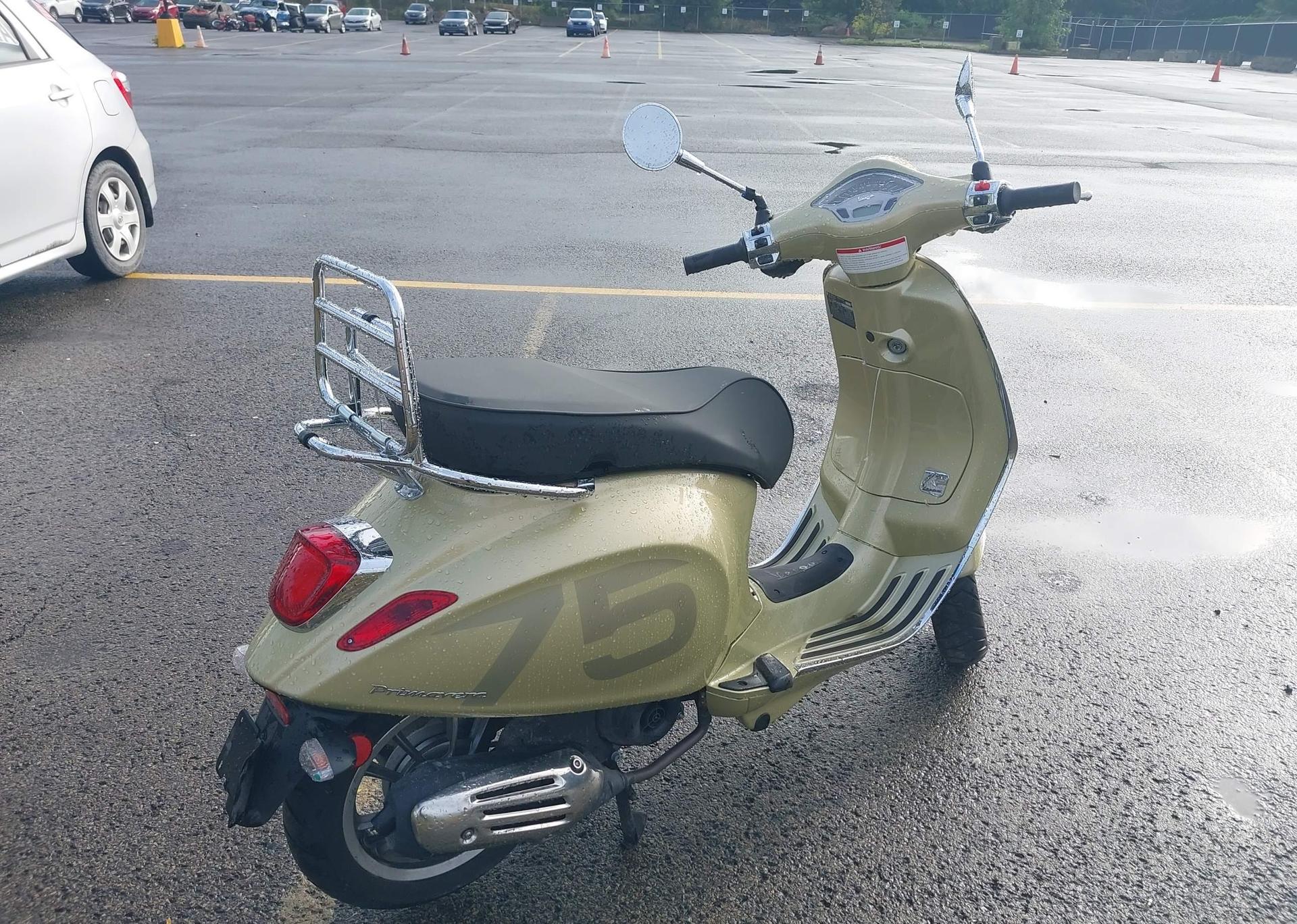 2021 VESPA PRIMAVERA