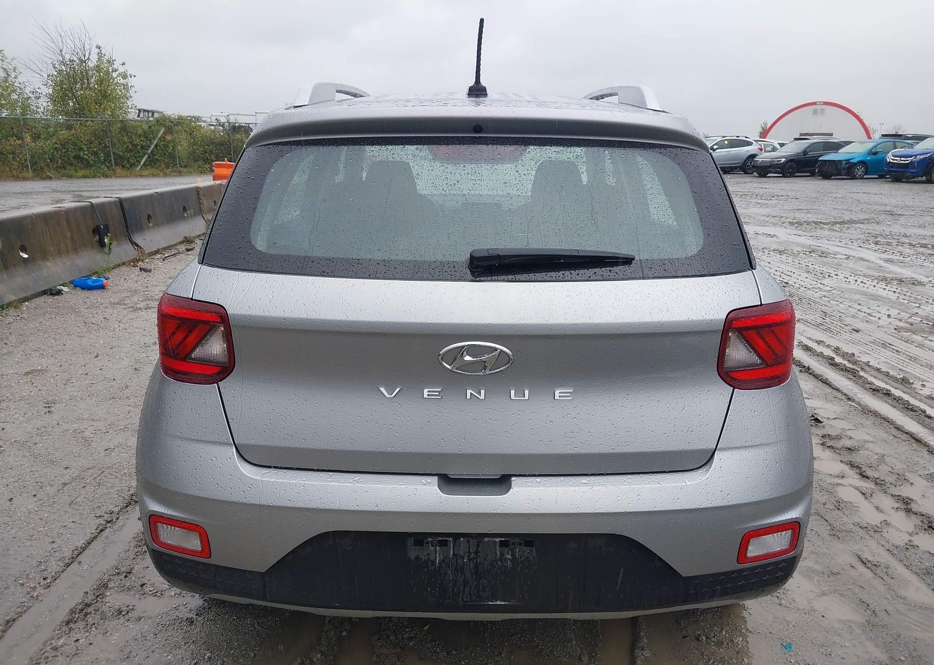 2024 HYUNDAI VENUE SEL