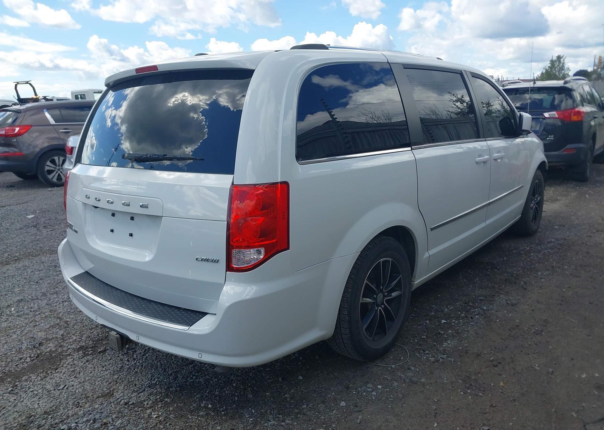 2015 DODGE GRAND CARAVAN CREW