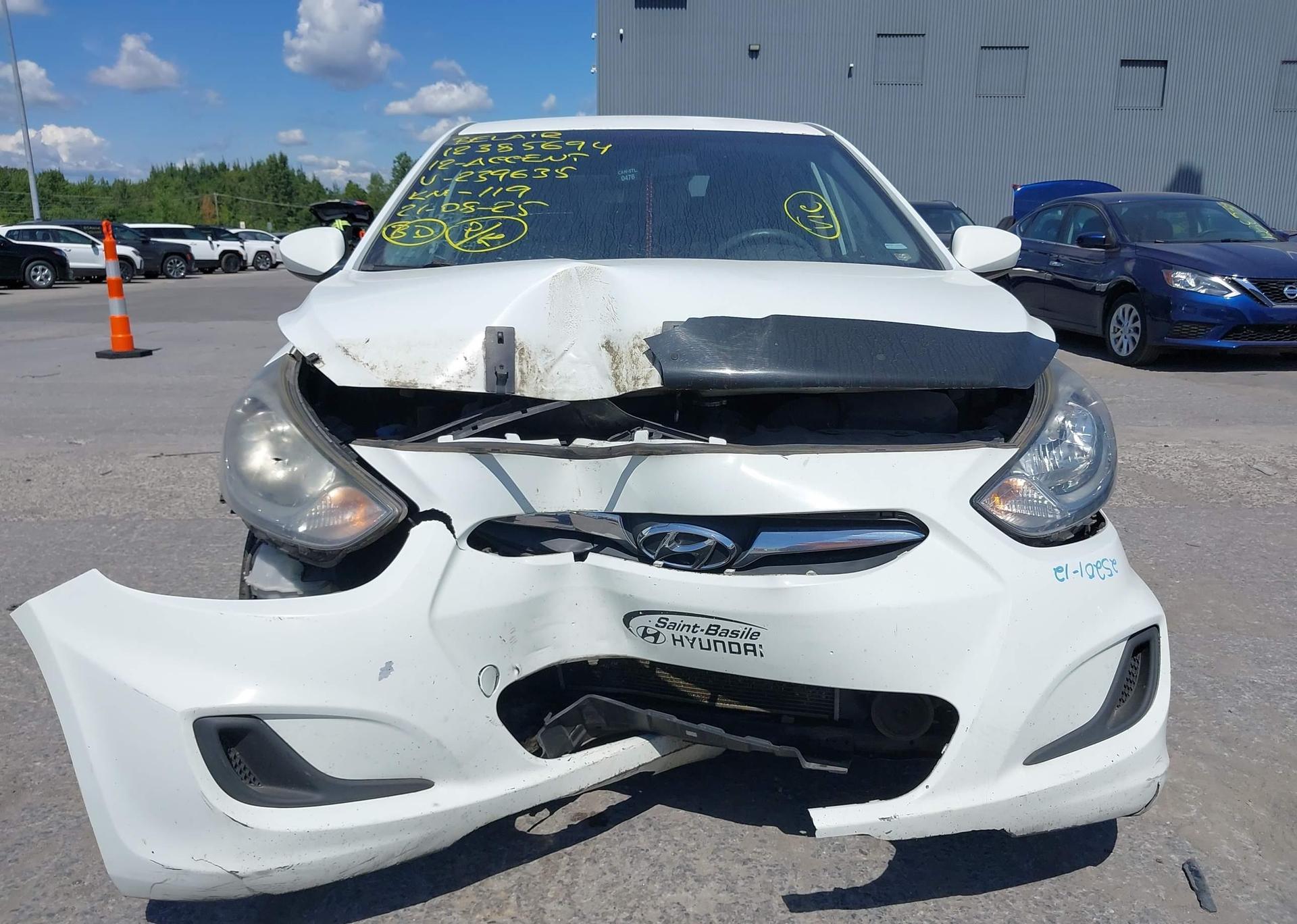2012 HYUNDAI ACCENT