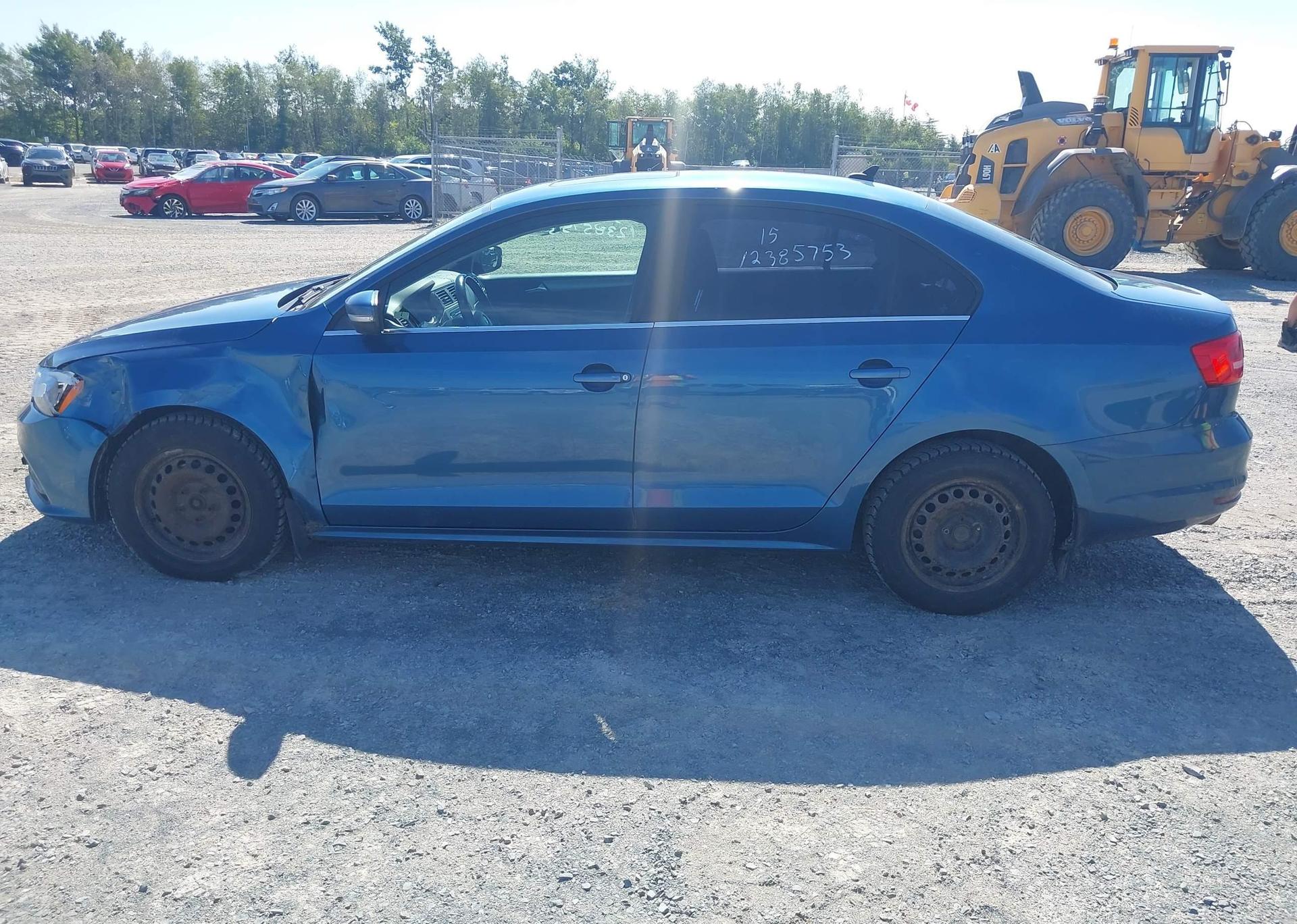 2015 VOLKSWAGEN JETTA SEDAN