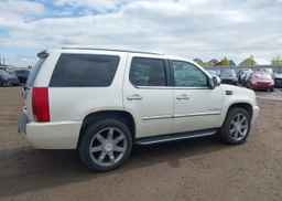 2007 CADILLAC ESCALADE LUXURY